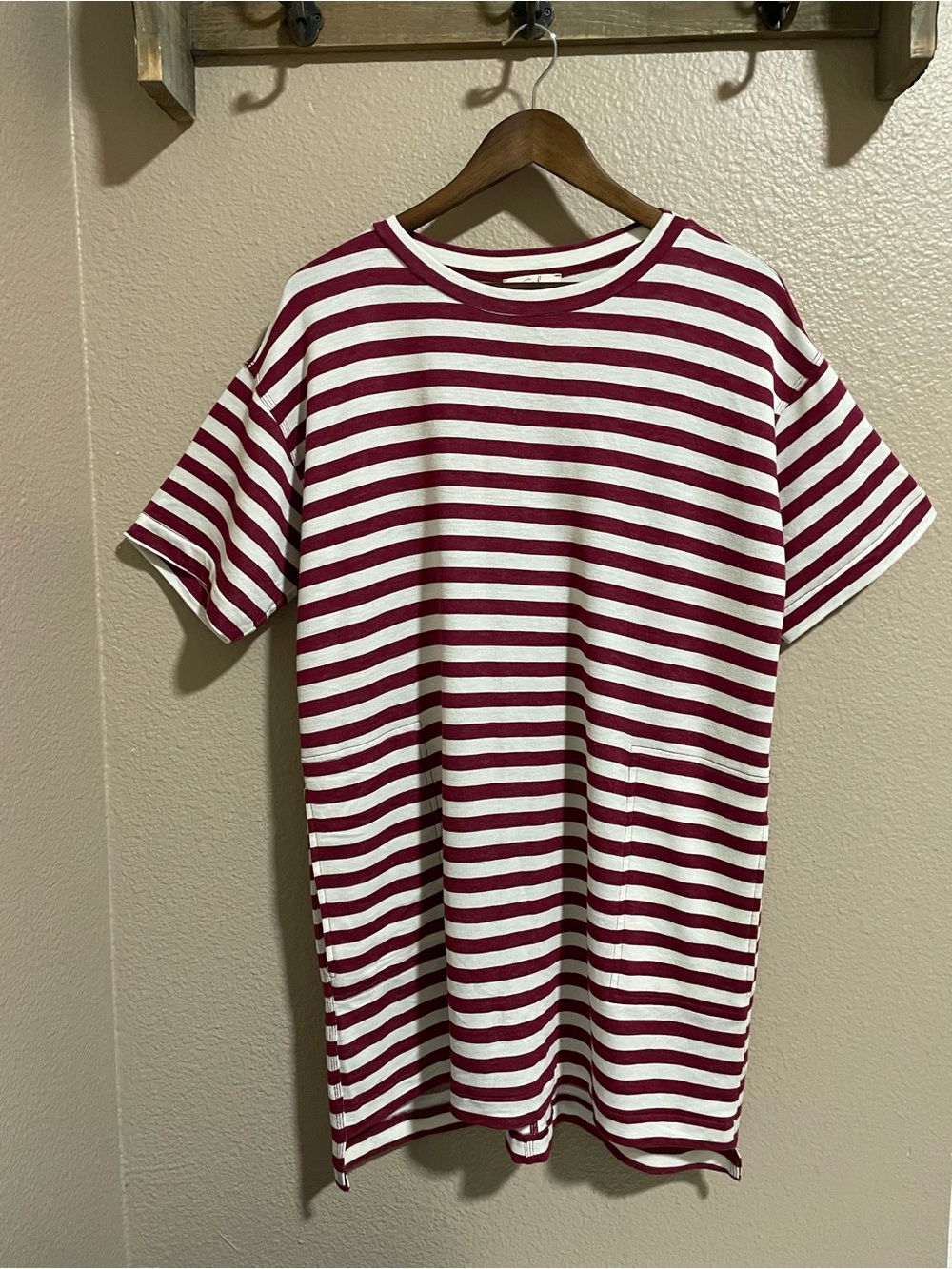 Easel Striped T-Shirt Dress White & Burgundy with pockets relaxed fit